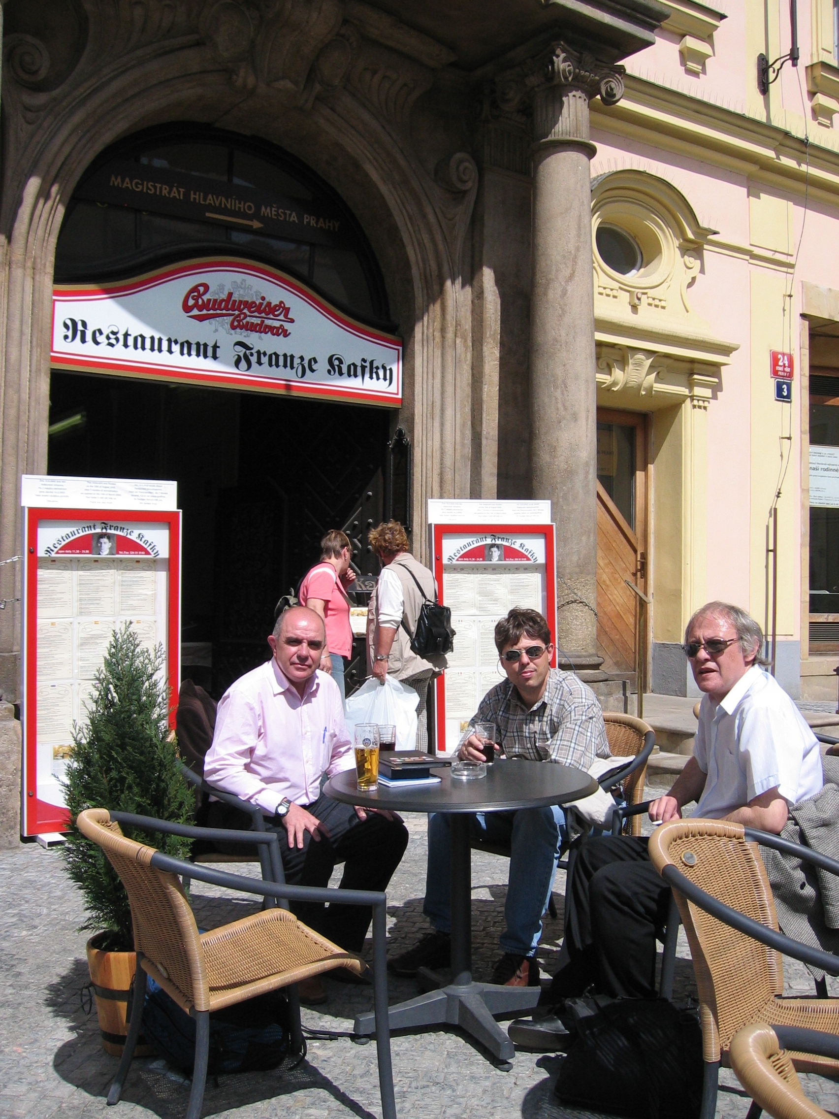 Praga, 2004. En la terraza