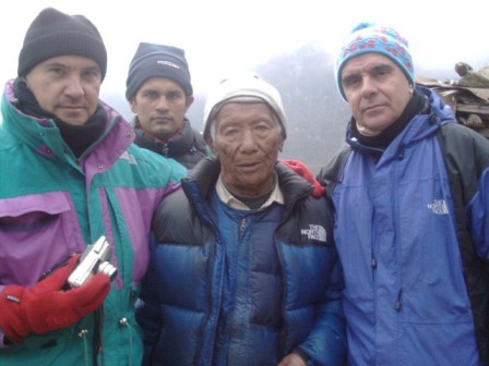 Nepal, 2004. Con el sherpa Gyaltzen